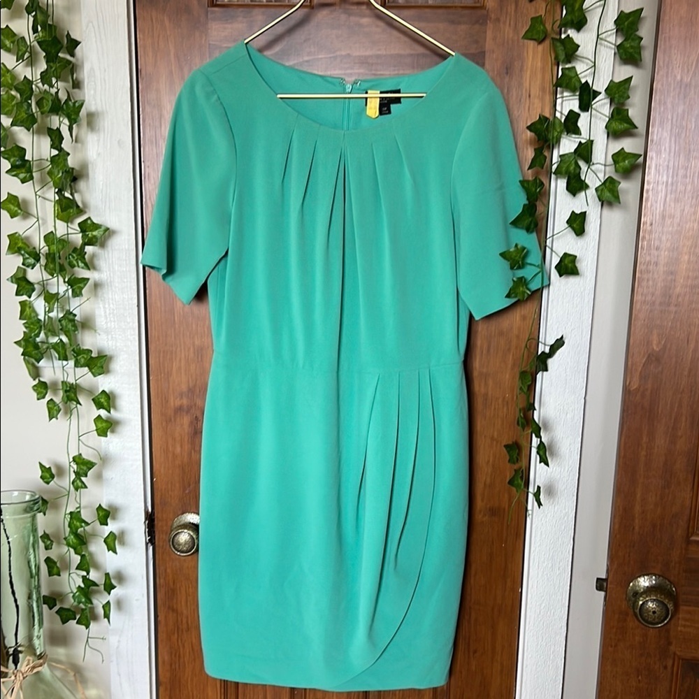 TAHARI Tailored Fit Midi Knee Length Dress in Seaglass Green |10 P